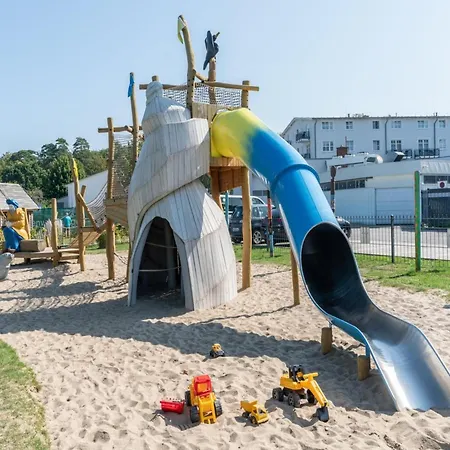 Seepark Fuer 3 Personen * Sellin (Rugen)